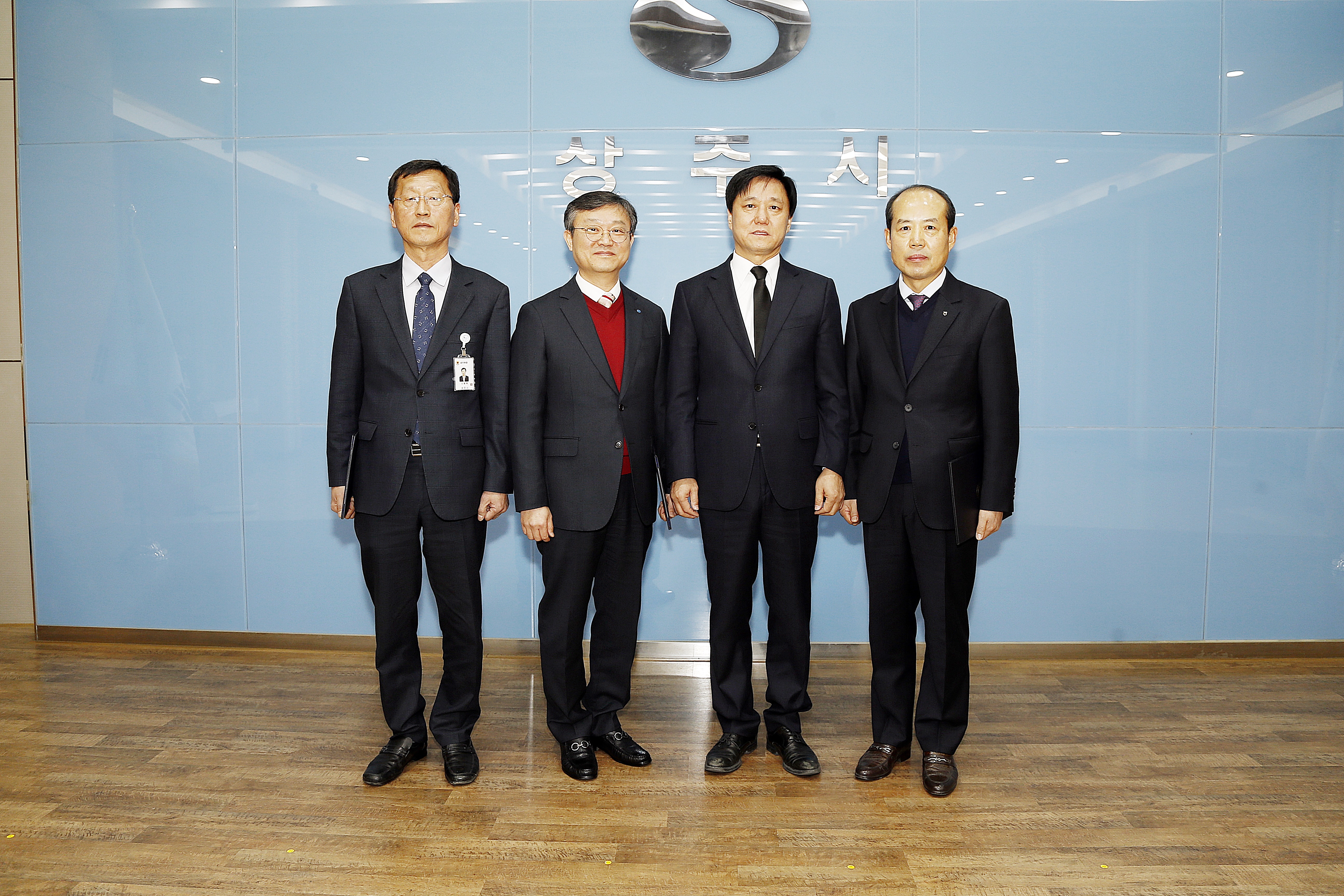2019 신임이사 위촉장 수여 첨부 이미지